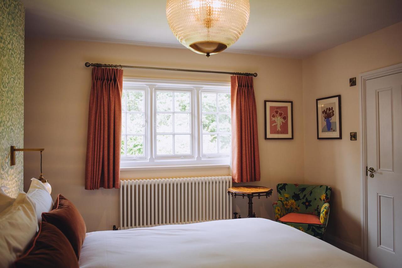 The Drummond At Albury Guildford Dış mekan fotoğraf